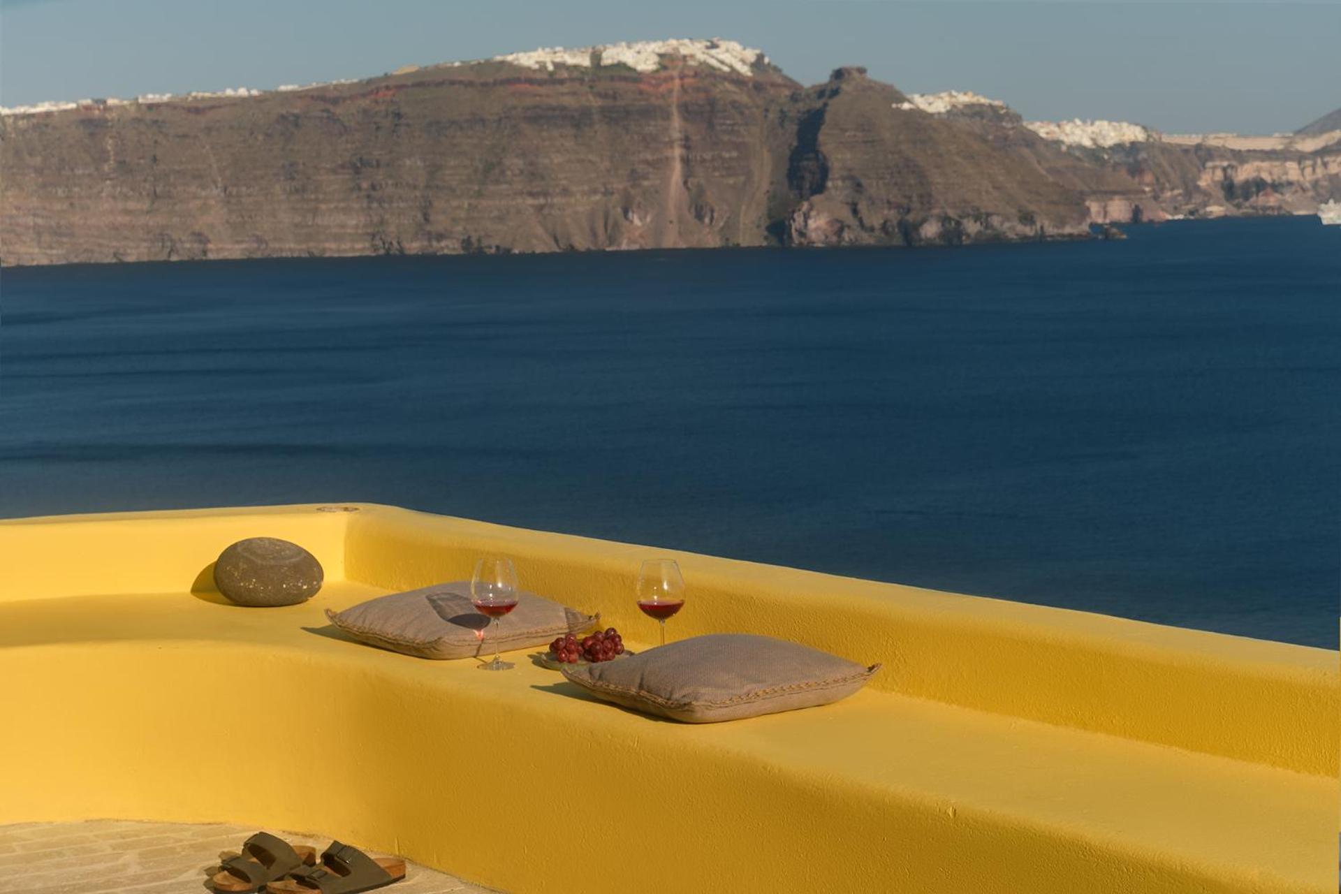 Ilivatos - Elegant Villa On The Caldera'S Edge Oía Exterior foto
